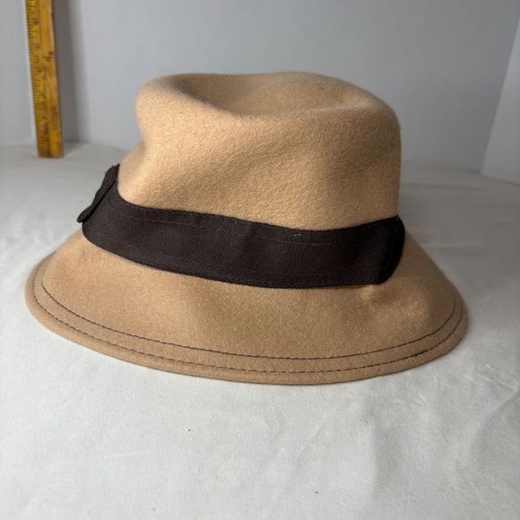 Vintage 100% Wool Doeskin Felt Hat Tan/Brown with Ribbon +Bow - Picture 8 of 9